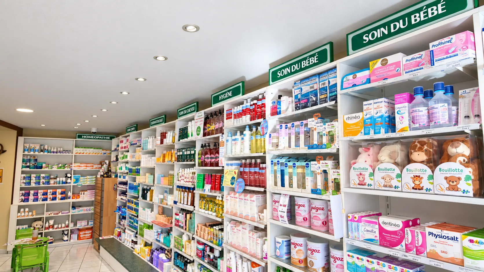 Rayon bébé et hygiène de la Pharmacie Thermale